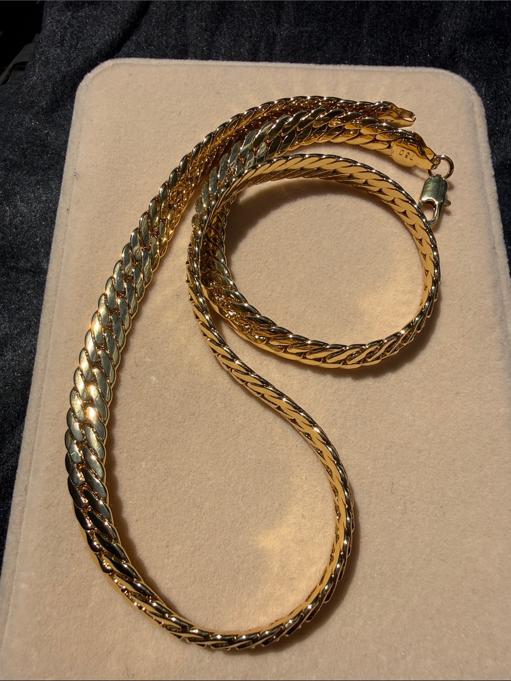 Gold Tone heavy marked 750 Italy Twist Chain Necklace-